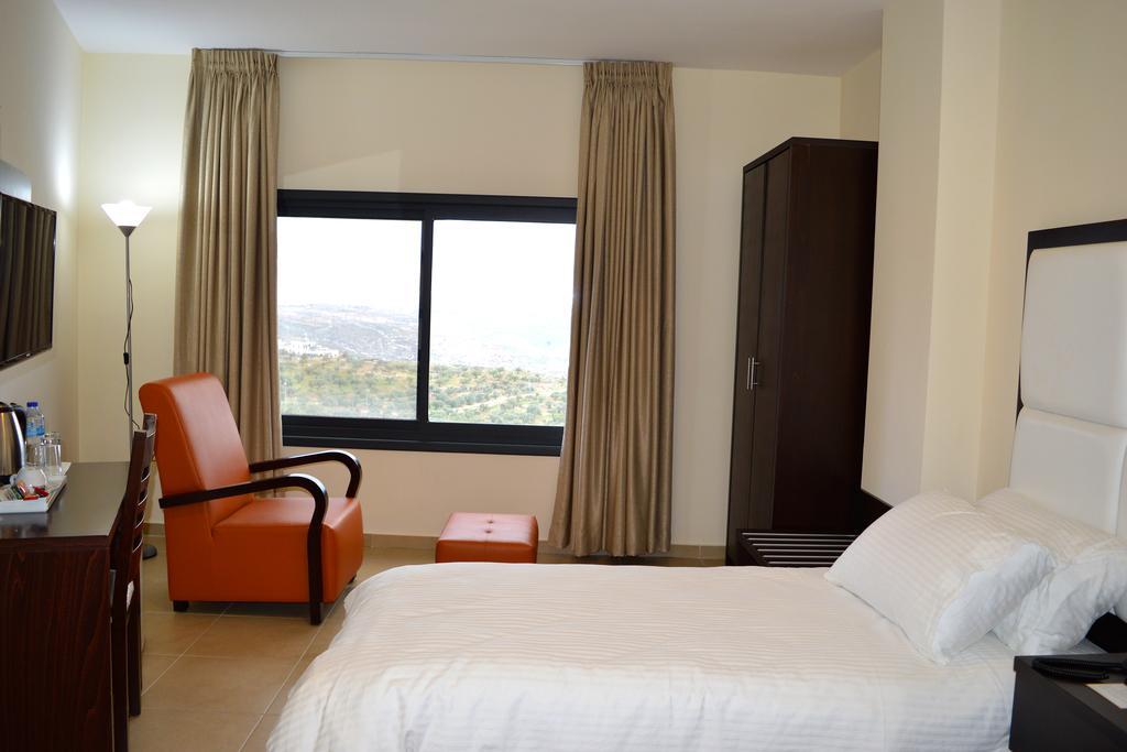 Taybeh Golden Hotel Ramallah Luaran gambar