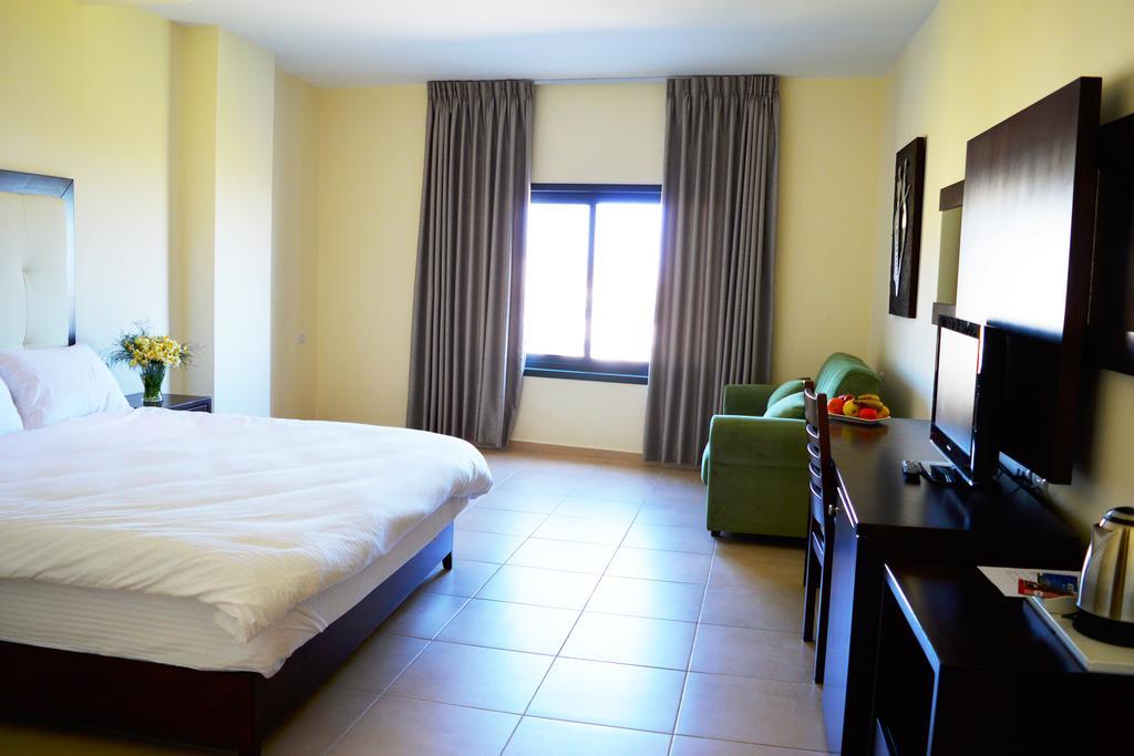 Taybeh Golden Hotel Ramallah Luaran gambar
